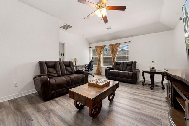 2007 Brookmont Drive, Conroe, TX 77301