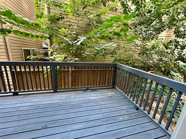 1537 W 24th Street C, Houston, TX 77008