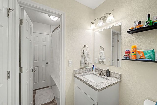 1139 Nautical Dr, Salina, KS 67401