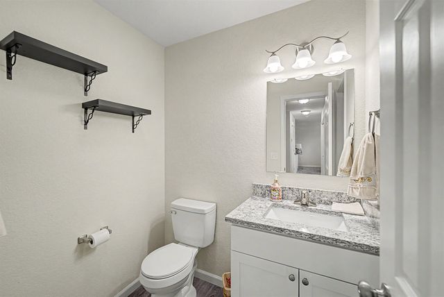 1139 Nautical Dr, Salina, KS 67401