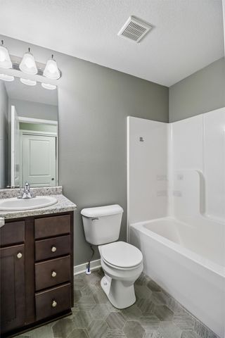 7111 SW 16th Street, Des Moines, IA 50315