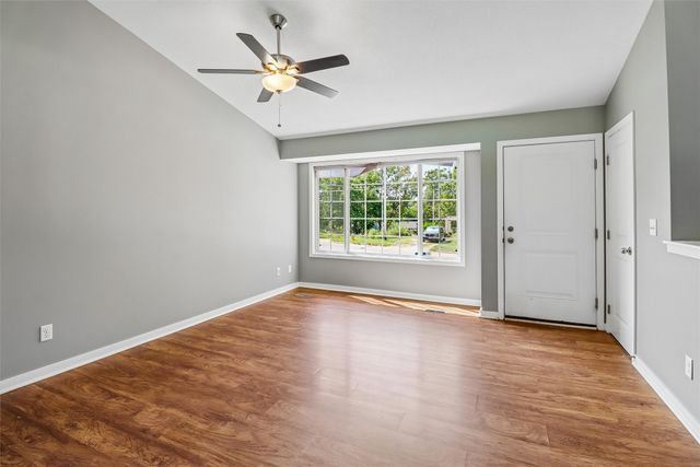 7111 SW 16th Street, Des Moines, IA 50315