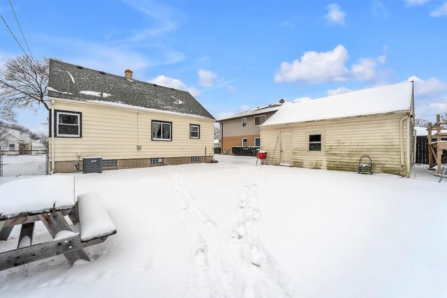 2719 S 71st STREET, Milwaukee, WI 53219