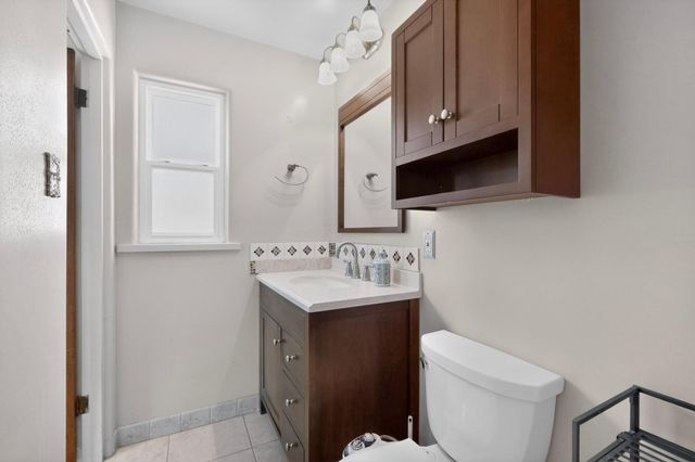 1009 Chama Street NE, Albuquerque, NM 87110