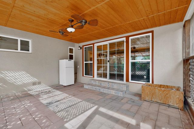 1009 Chama Street NE, Albuquerque, NM 87110