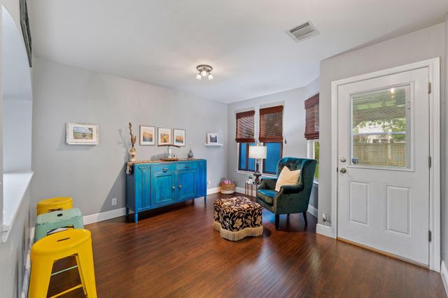 703 Sparkling Brook LN, Leander, TX 78641