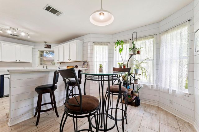 703 Sparkling Brook LN, Leander, TX 78641