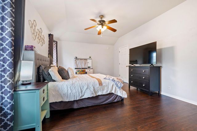 703 Sparkling Brook LN, Leander, TX 78641