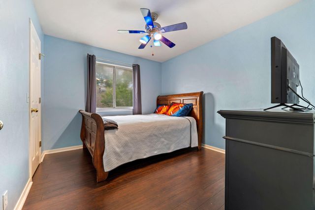 703 Sparkling Brook LN, Leander, TX 78641