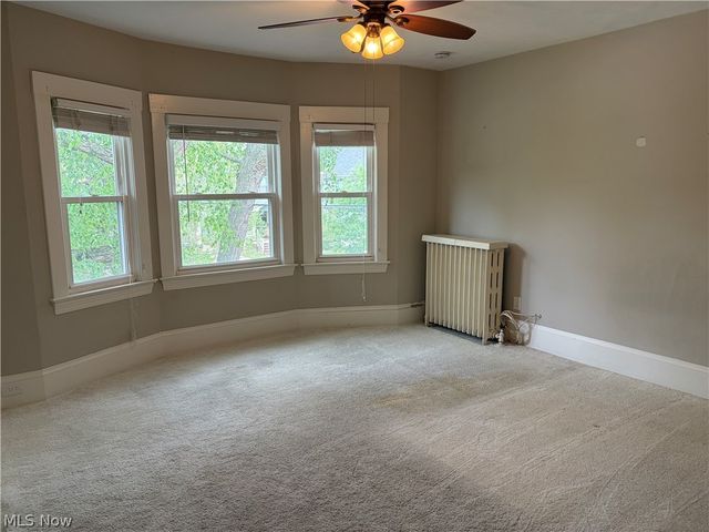 1567 Wagar Avenue, Lakewood, OH 44107
