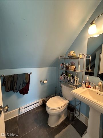 1567 Wagar Avenue, Lakewood, OH 44107
