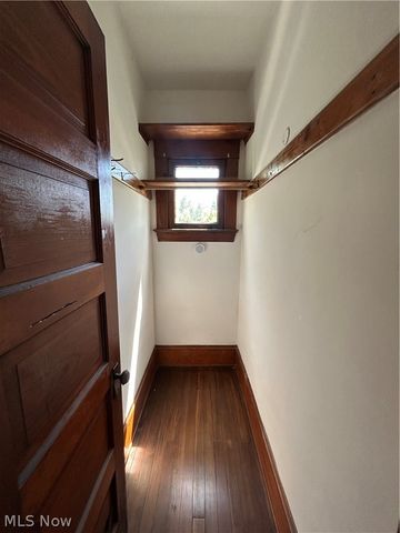 1567 Wagar Avenue, Lakewood, OH 44107