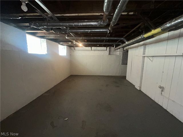 1567 Wagar Avenue, Lakewood, OH 44107