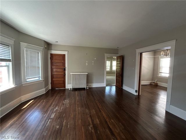 1567 Wagar Avenue, Lakewood, OH 44107