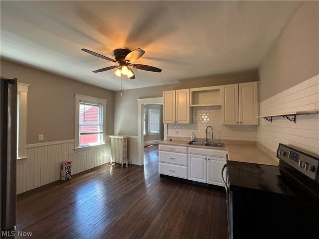 1567 Wagar Avenue, Lakewood, OH 44107