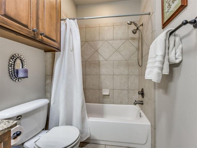 1401 Narrows Bridge Circle, Edmond, OK 73034