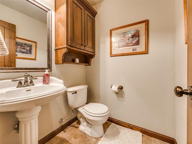 1401 Narrows Bridge Circle, Edmond, OK 73034