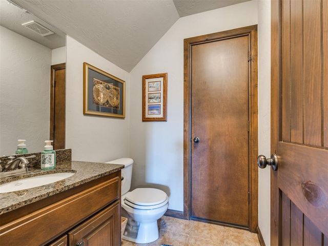 1401 Narrows Bridge Circle, Edmond, OK 73034