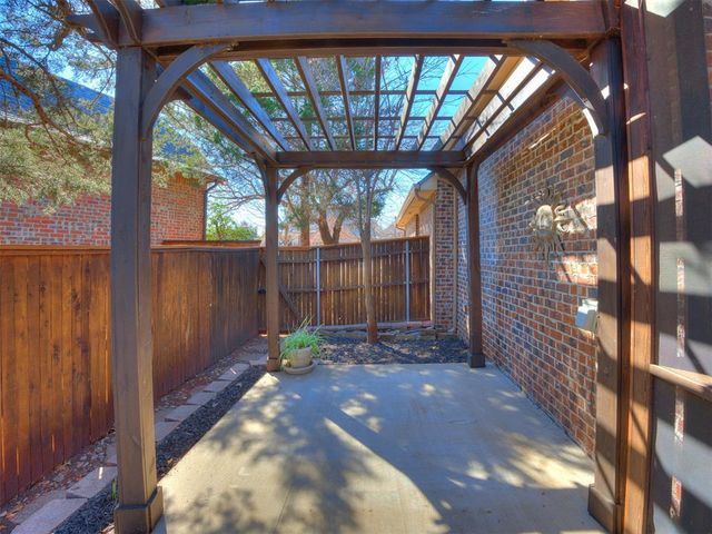 1401 Narrows Bridge Circle, Edmond, OK 73034