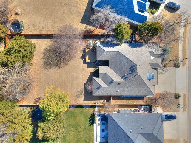 1401 Narrows Bridge Circle, Edmond, OK 73034