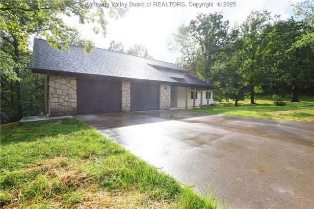 5453 Martin Drive, Charleston, WV 25313