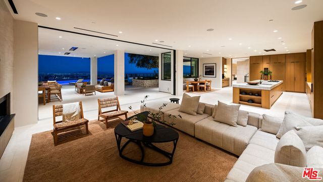 1204 Chickory Lane, Los Angeles, CA 90049