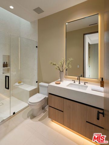 1204 Chickory Lane, Los Angeles, CA 90049