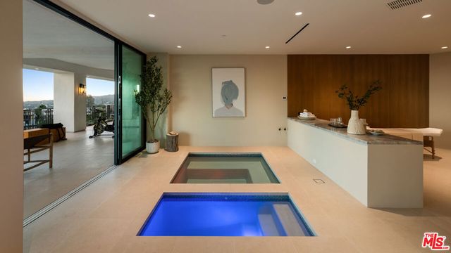 1204 Chickory Lane, Los Angeles, CA 90049