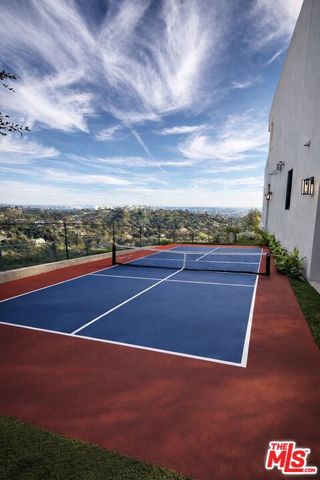 1204 Chickory Lane, Los Angeles, CA 90049