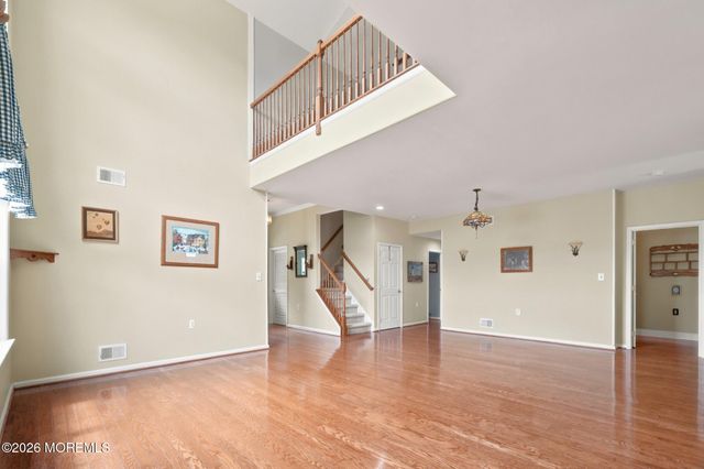 124 Eleanor Road, Manchester, NJ 08759