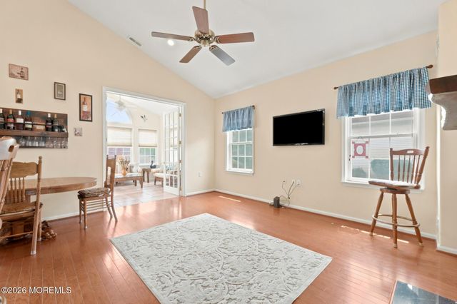 124 Eleanor Road, Manchester, NJ 08759