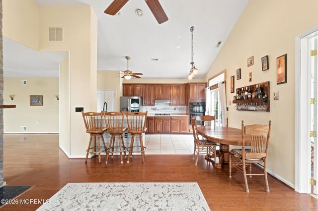 124 Eleanor Road, Manchester, NJ 08759