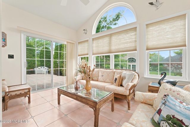 124 Eleanor Road, Manchester, NJ 08759