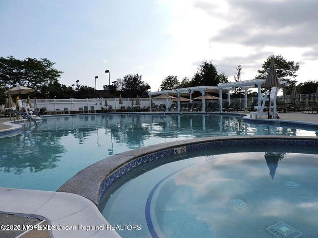 124 Eleanor Road, Manchester, NJ 08759