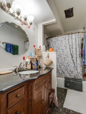 4411 N Howard St, Spokane, WA 99205
