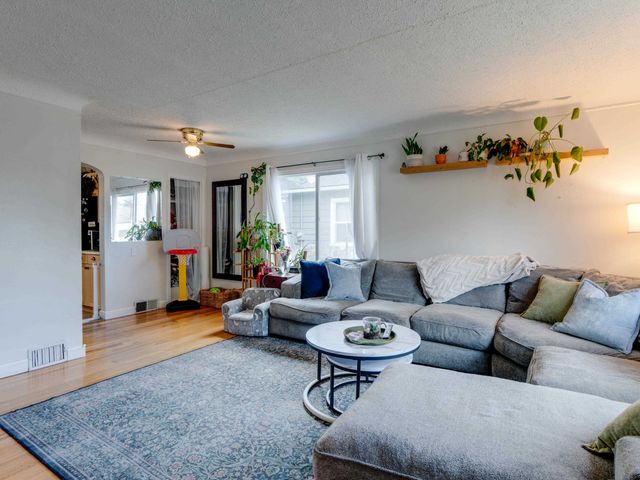 4411 N Howard St, Spokane, WA 99205
