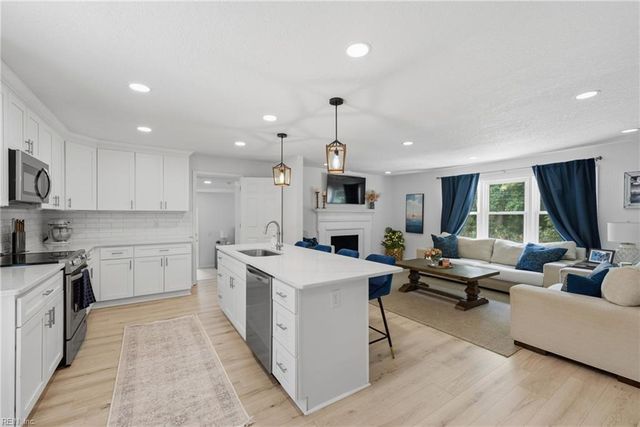 1620 Colonial Ave AVE, Suffolk, VA 23434