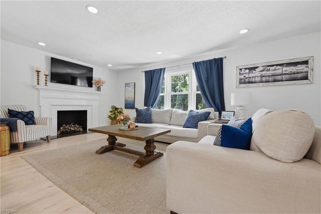 1620 Colonial Ave AVE, Suffolk, VA 23434