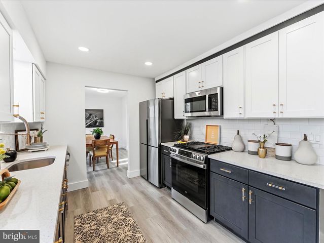 2127 DOROTHY AVE, Atco, NJ 08004