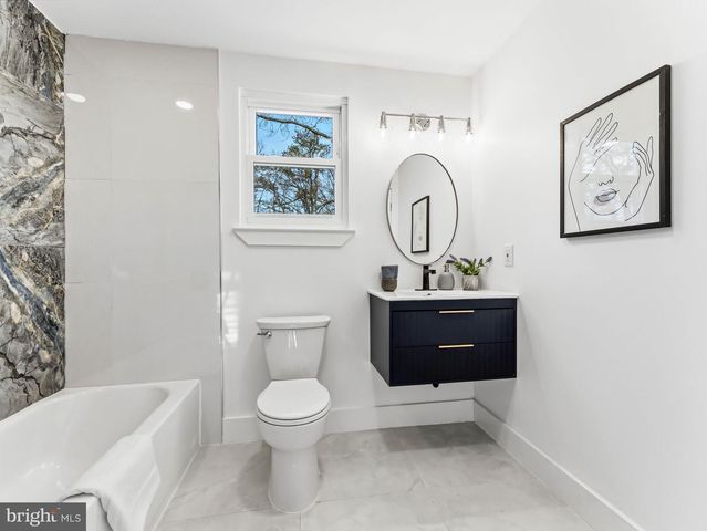 2127 DOROTHY AVE, Atco, NJ 08004