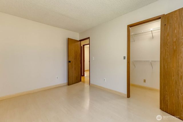 11216 SE 228th Place, Kent, WA 98031