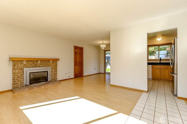 11216 SE 228th Place, Kent, WA 98031