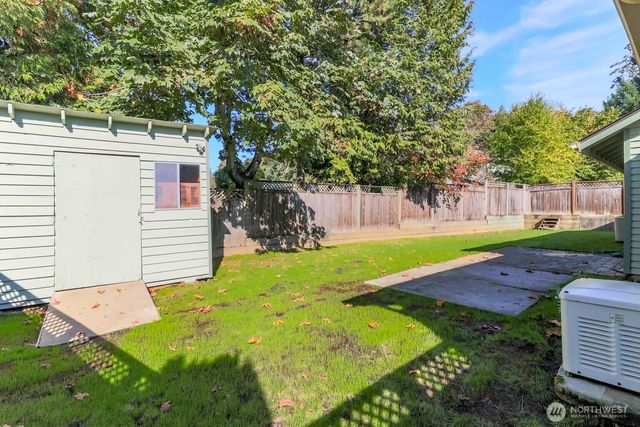11216 SE 228th Place, Kent, WA 98031
