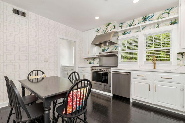 3020 VINCENT Road, West Palm Beach, FL 33405