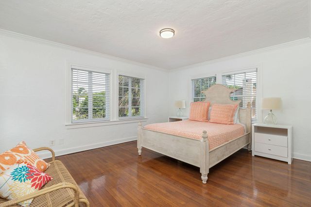 3020 VINCENT Road, West Palm Beach, FL 33405