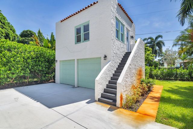 3020 VINCENT Road, West Palm Beach, FL 33405