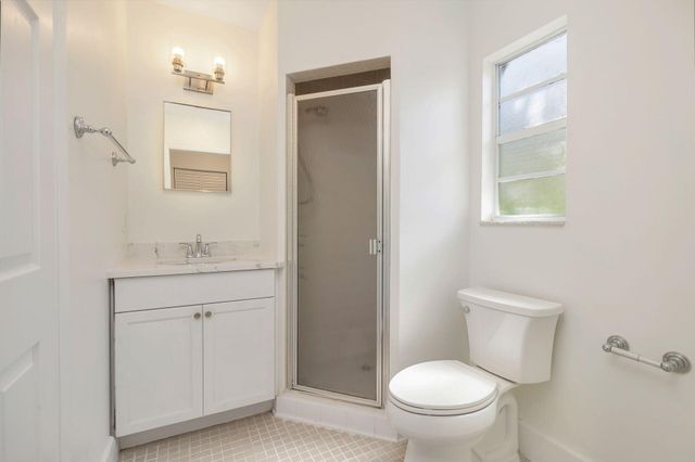 3020 VINCENT Road, West Palm Beach, FL 33405