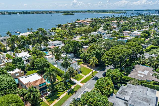 3020 VINCENT Road, West Palm Beach, FL 33405