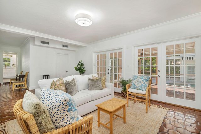 3020 VINCENT Road, West Palm Beach, FL 33405