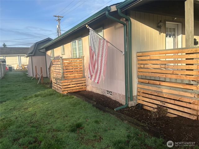 1025 E Street, Centralia, WA 98531